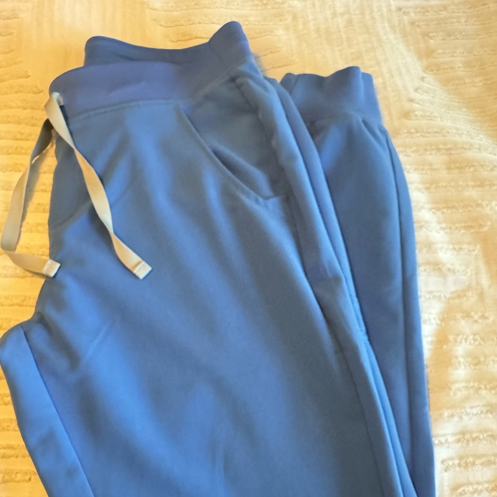 Figs ceil blue high waisted Zamora scrub joggers.